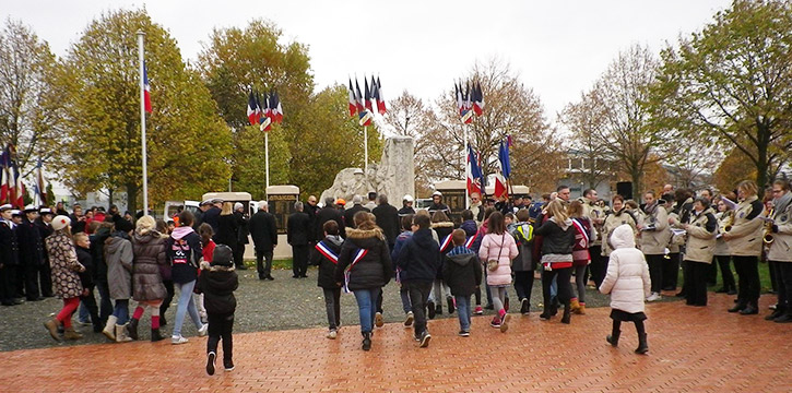 Commémoration du 11 Novembre à Dombasle-sur-Meurthe avec Catherine Paillard
