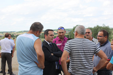 Visite ministérielle dans une exploitation agricole à Drouville (54)